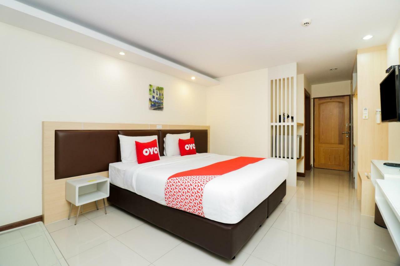 Oyo 234 Tara Grande Hotel & Spa Bangkok Esterno foto