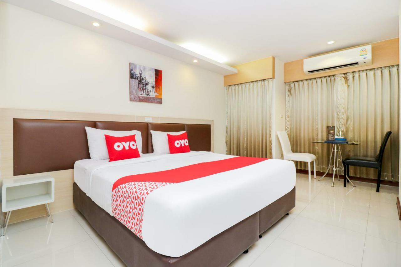 Oyo 234 Tara Grande Hotel & Spa Bangkok Esterno foto