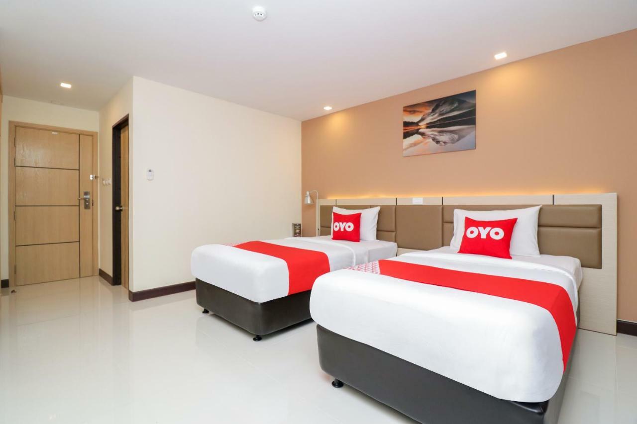 Oyo 234 Tara Grande Hotel & Spa Bangkok Esterno foto