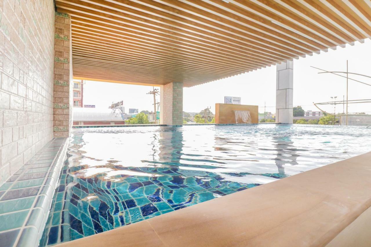 Oyo 234 Tara Grande Hotel & Spa Bangkok Esterno foto